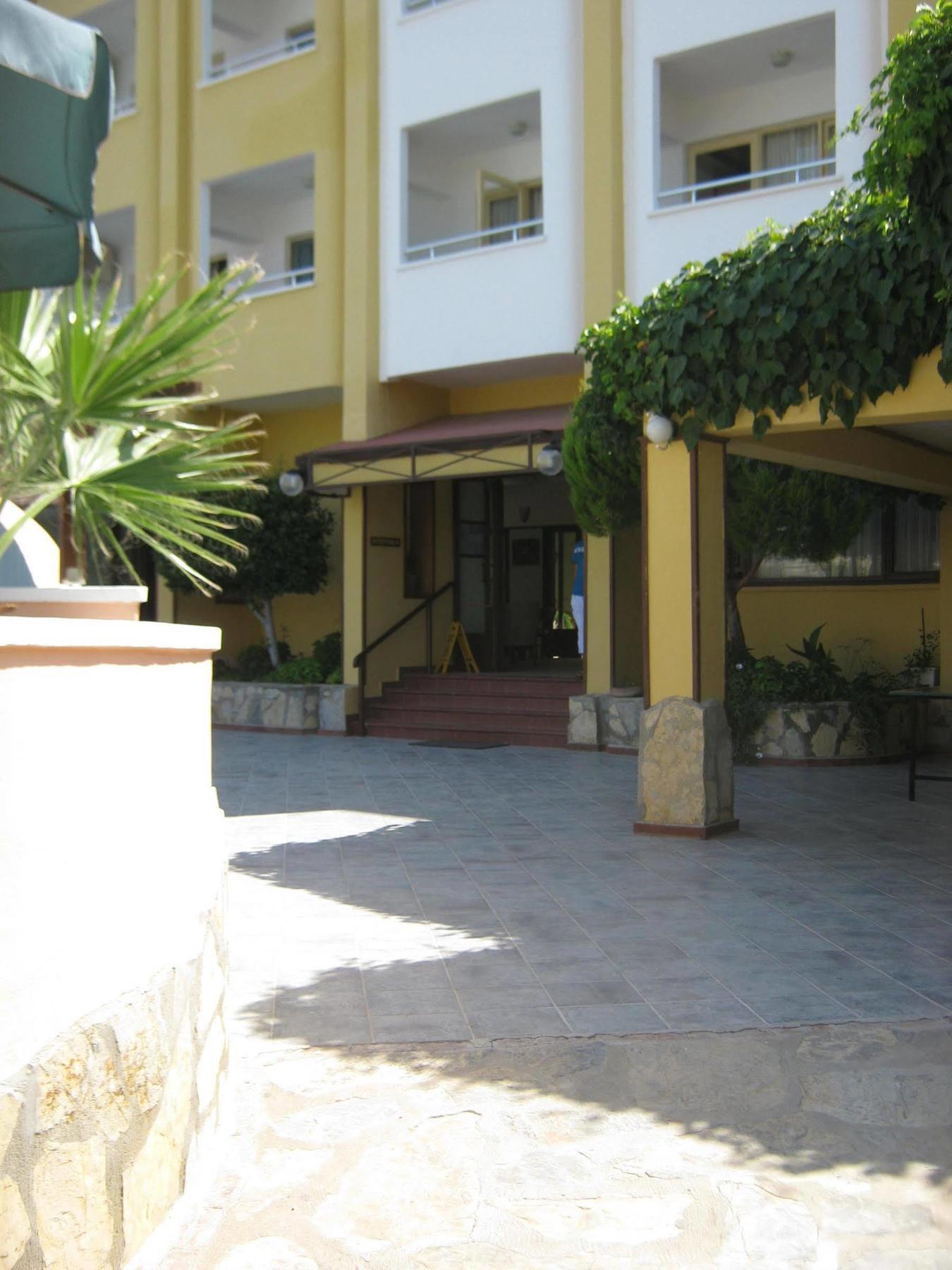 Oya Apartments Kusadası Eksteriør bilde